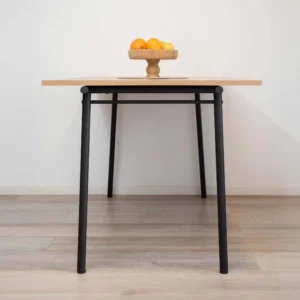 Mesa de Comedor "TÄVA" – Estilo Industrial, Melamina y Hierro, Fácil Armado